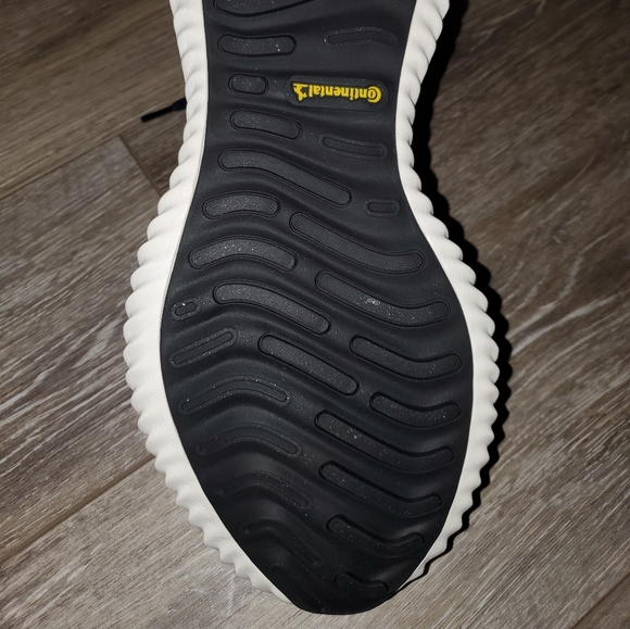 New-Adidas Alphabounce Beyond-Red & Gray-Size 10 - Picture 4 of 5